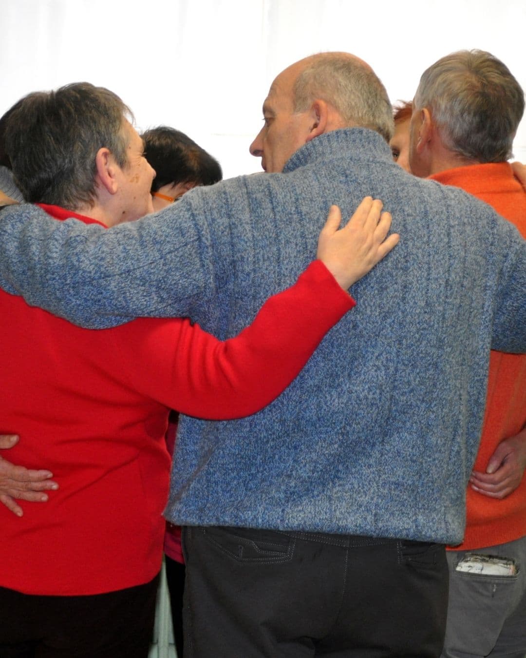 Vicini a chi accompagna, con chiarezza e umanità